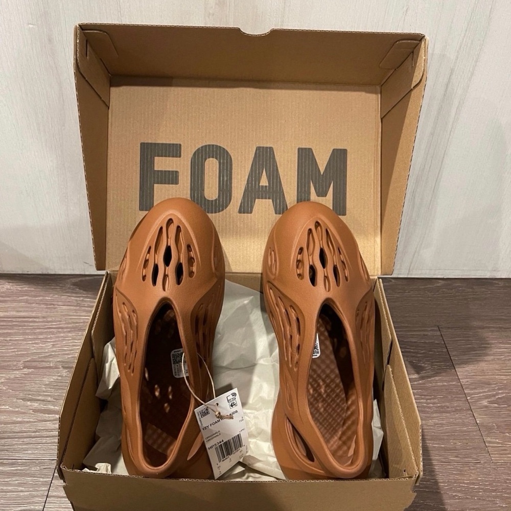 Authentic Yeezy Foam runners